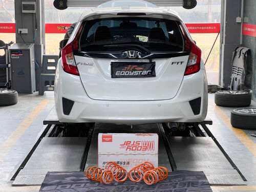kasus perusahaan terbaru tentang 2015 Honda Fit 1.5L | EDDY Sport Short Springs Upgrade: A Solution for Optimized Handling and Enhanced Safety