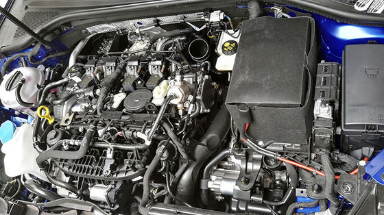 Audi S3 2.0 Serat Karbon Asupan Udara Meningkatkan Aliran Udara Bagian Mesin Otomotif